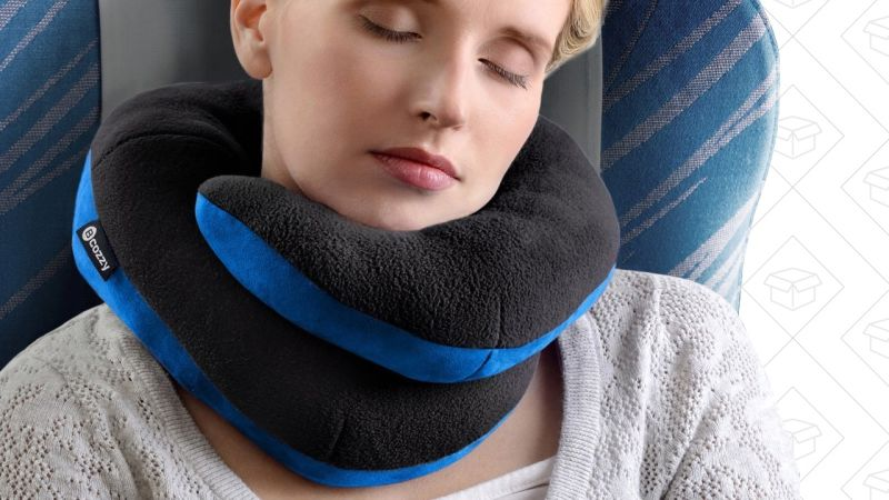 Almohada de viajes BCOZZY | $24 | Amazon | Usa el código promokinjaGráfico: Shep McAllister